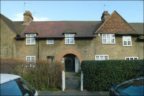 12-14 Asmuns Place